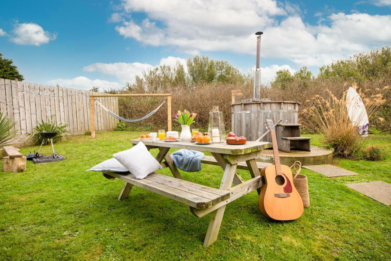 Wheal Prosper- Beautifully Fitted Wooden Lodge Helston Cornwall ภายนอก รูปภาพ